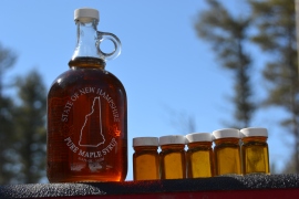 Hatch's Maple Syrup in Glass with grading samples